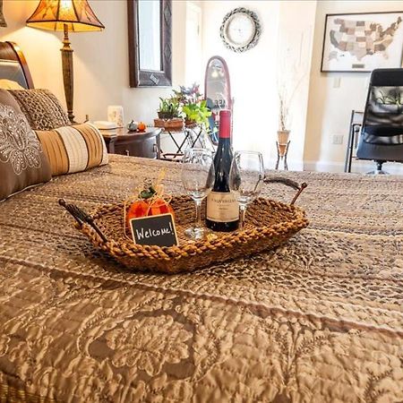 College Park-Orlando 5Star Villa Oasis - Home Away From Home - Quiet Neighborhood-Private Botanical Courtyard - Mins From Eola,Dt, Winter Park - Free Parking & Ev Plug In Extérieur photo