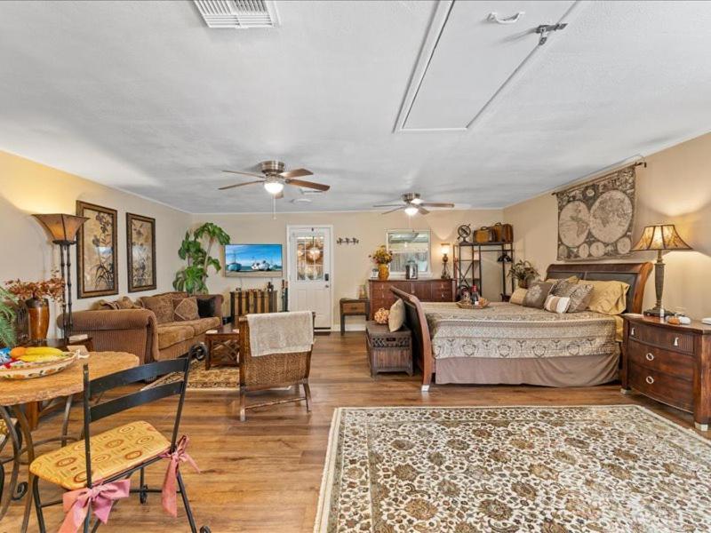 College Park-Orlando 5Star Villa Oasis - Home Away From Home - Quiet Neighborhood-Private Botanical Courtyard - Mins From Eola,Dt, Winter Park - Free Parking & Ev Plug In Extérieur photo