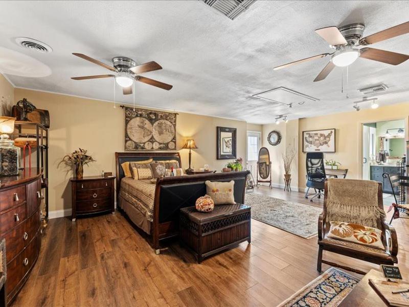 College Park-Orlando 5Star Villa Oasis - Home Away From Home - Quiet Neighborhood-Private Botanical Courtyard - Mins From Eola,Dt, Winter Park - Free Parking & Ev Plug In Extérieur photo
