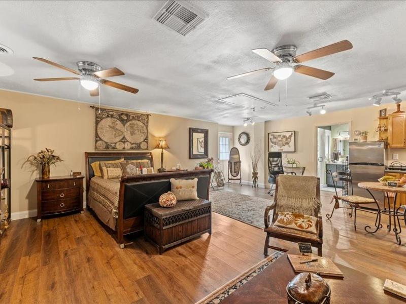 College Park-Orlando 5Star Villa Oasis - Home Away From Home - Quiet Neighborhood-Private Botanical Courtyard - Mins From Eola,Dt, Winter Park - Free Parking & Ev Plug In Extérieur photo
